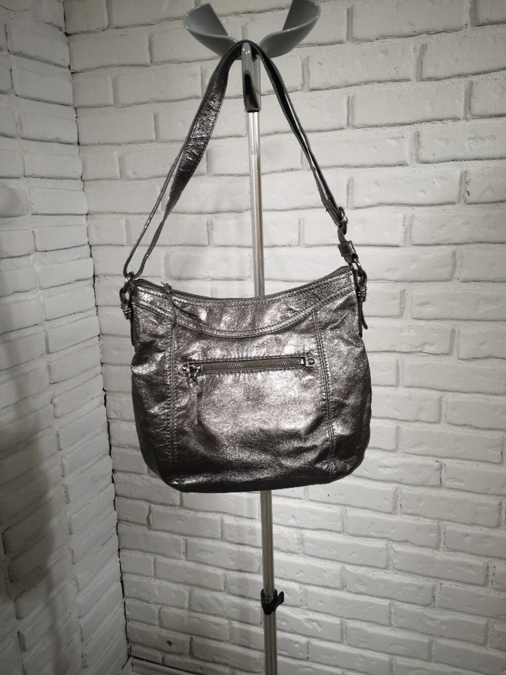 The Sak Sequoia Leather Lined Metallic Silver Adjustable Shoulder Strap Hobo Bag